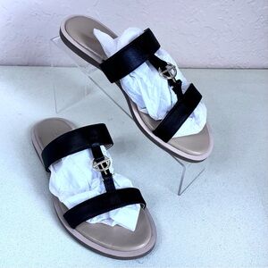 Talbots Leather Sandals Womens 6.5 Black Goldtone Logo Flat Summer Travel Resort